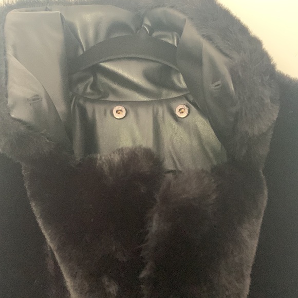 Anthropologie vegan fur vest--never worn - Picture 3 of 6